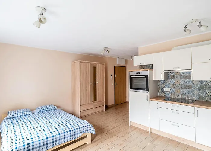 Orange 2 With Big Terrace Breslavia